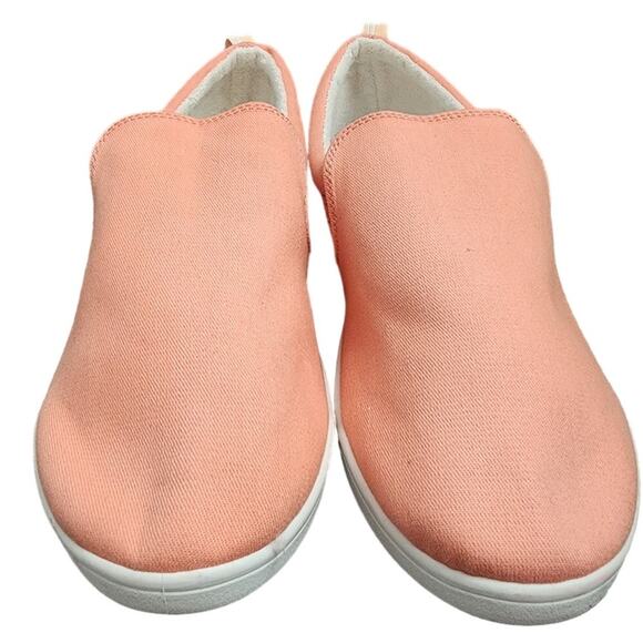 Vionic Beach Marshall Peach Pull-on Sneakers, Size 10 - Picture 3 of 8